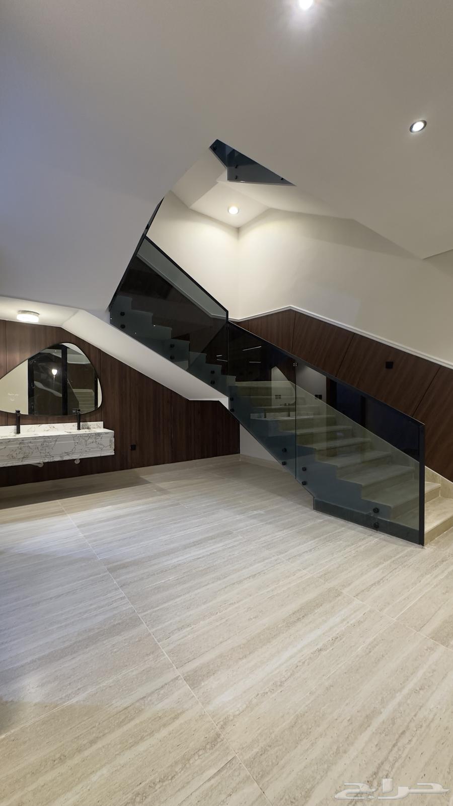 8 bedroom villa in Dahiat King Fahd 13