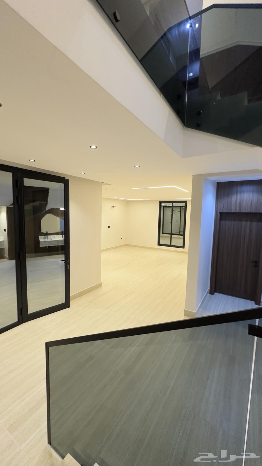 8 bedroom villa in Dahiat King Fahd 14