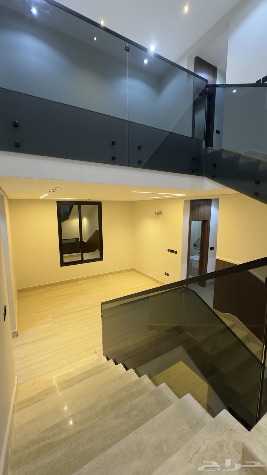 8 bedroom villa in Dahiat King Fahd 18