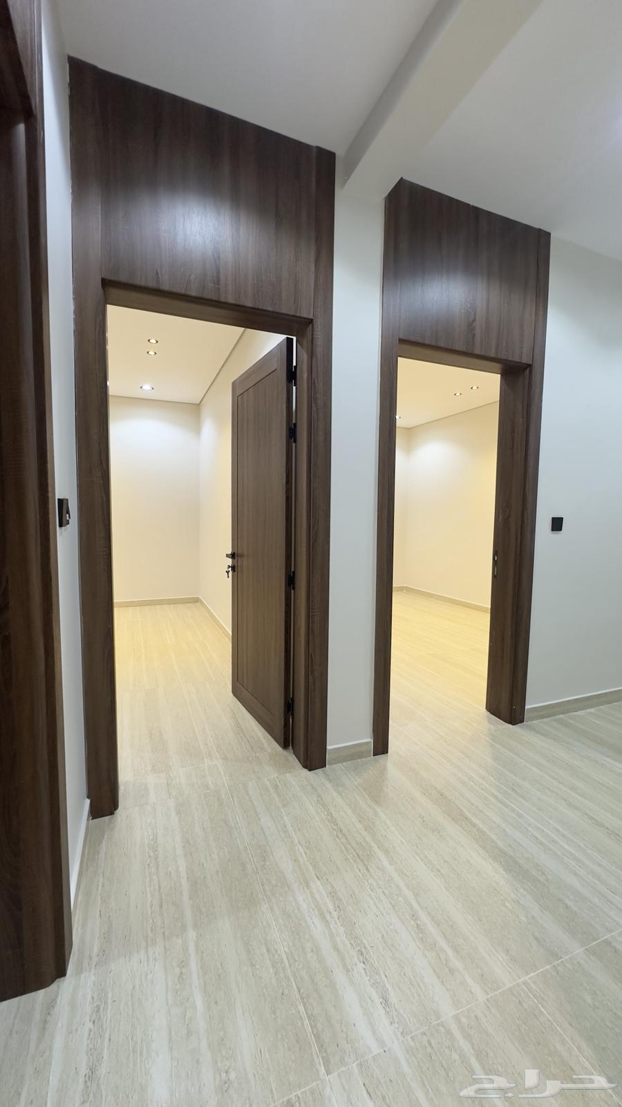 8 bedroom villa in Dahiat King Fahd 20