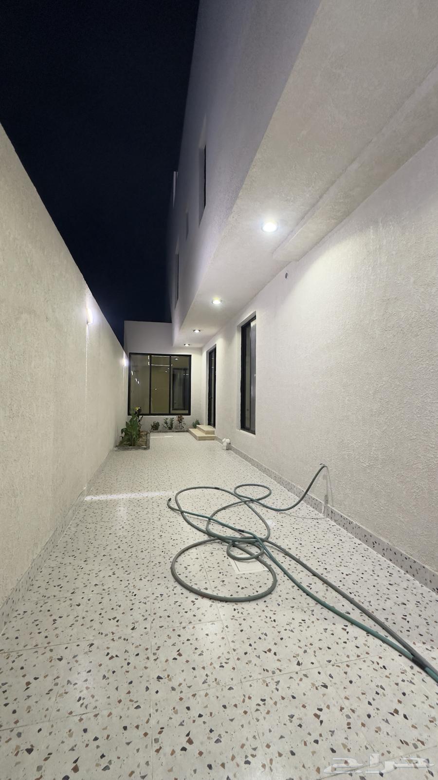 8 bedroom villa in Dahiat King Fahd 6