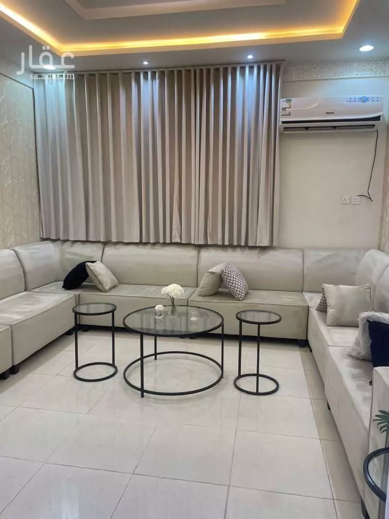 فيلا 3 غرف في الجنادرية 7