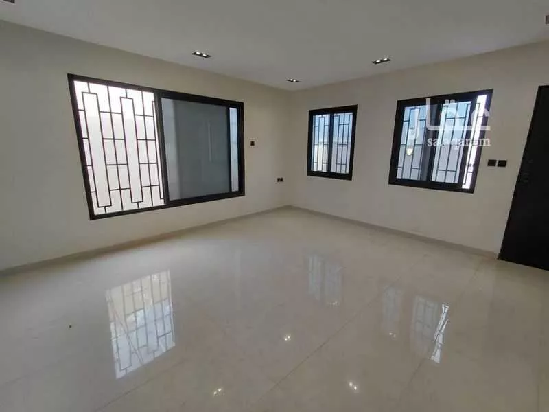 فيلا 6 غرف في المهدية 8