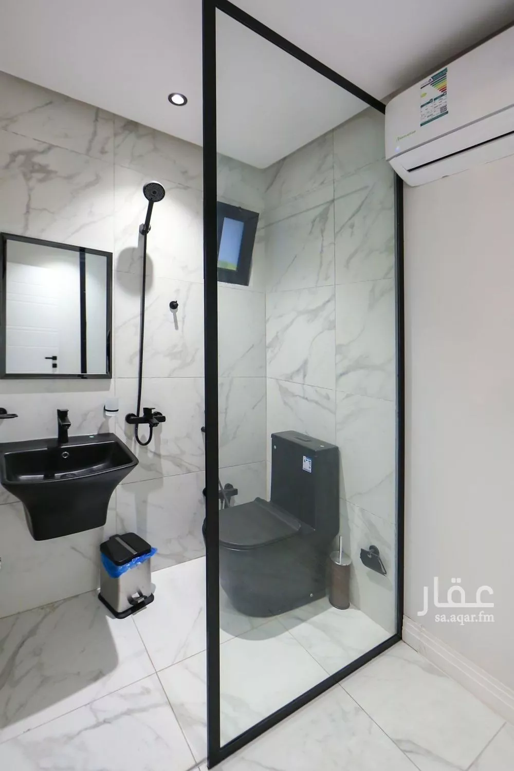 شقة 3 غرف في الملقا 2