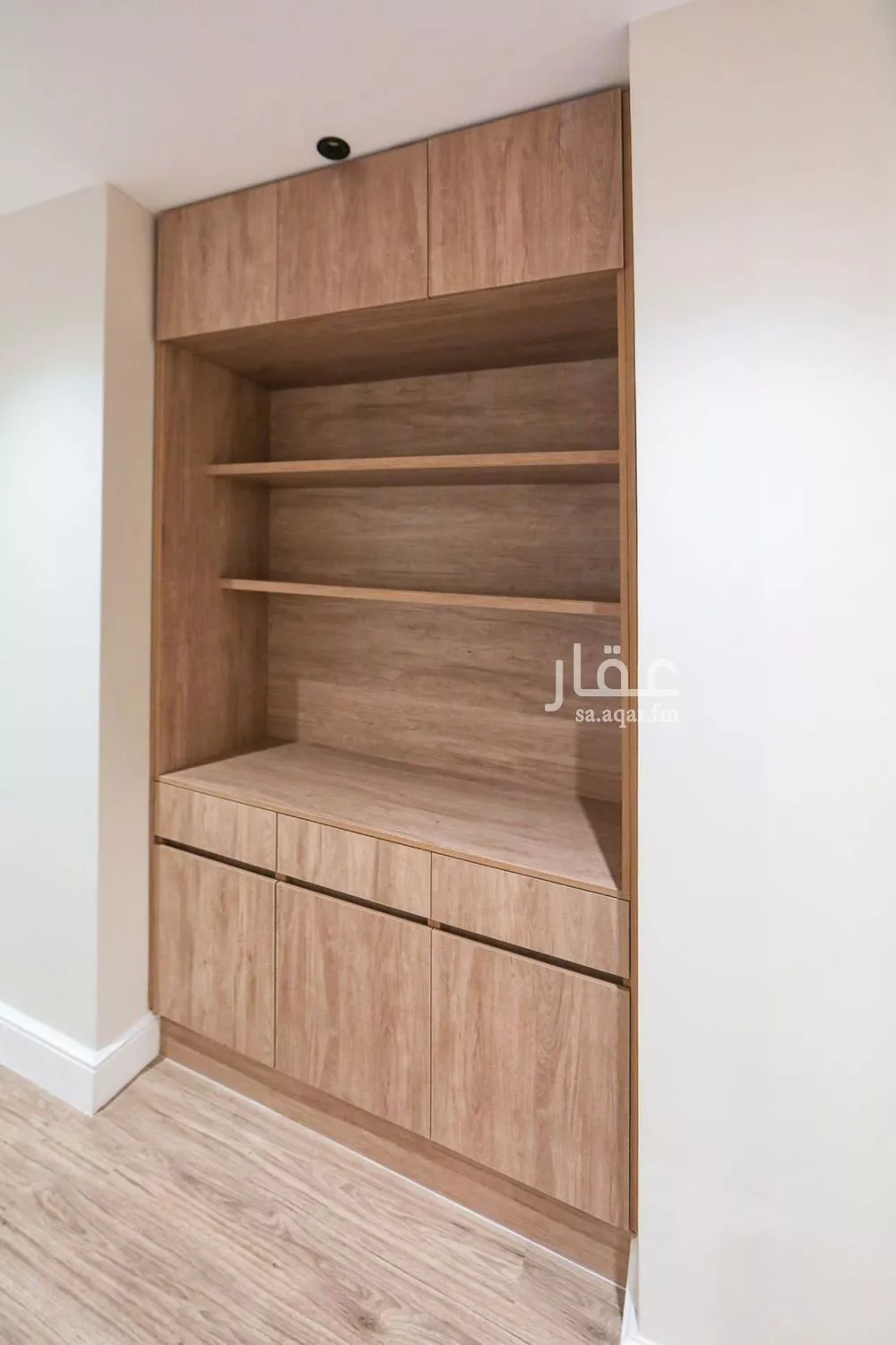 شقة 3 غرف في الملقا 23