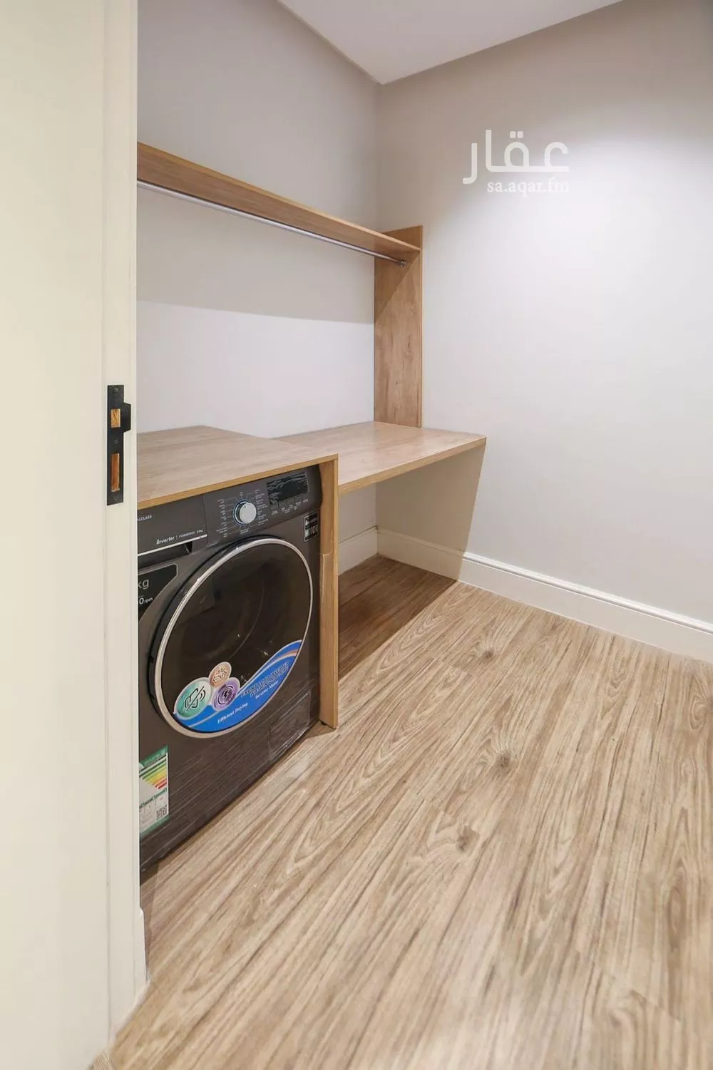 شقة 3 غرف في الملقا 26