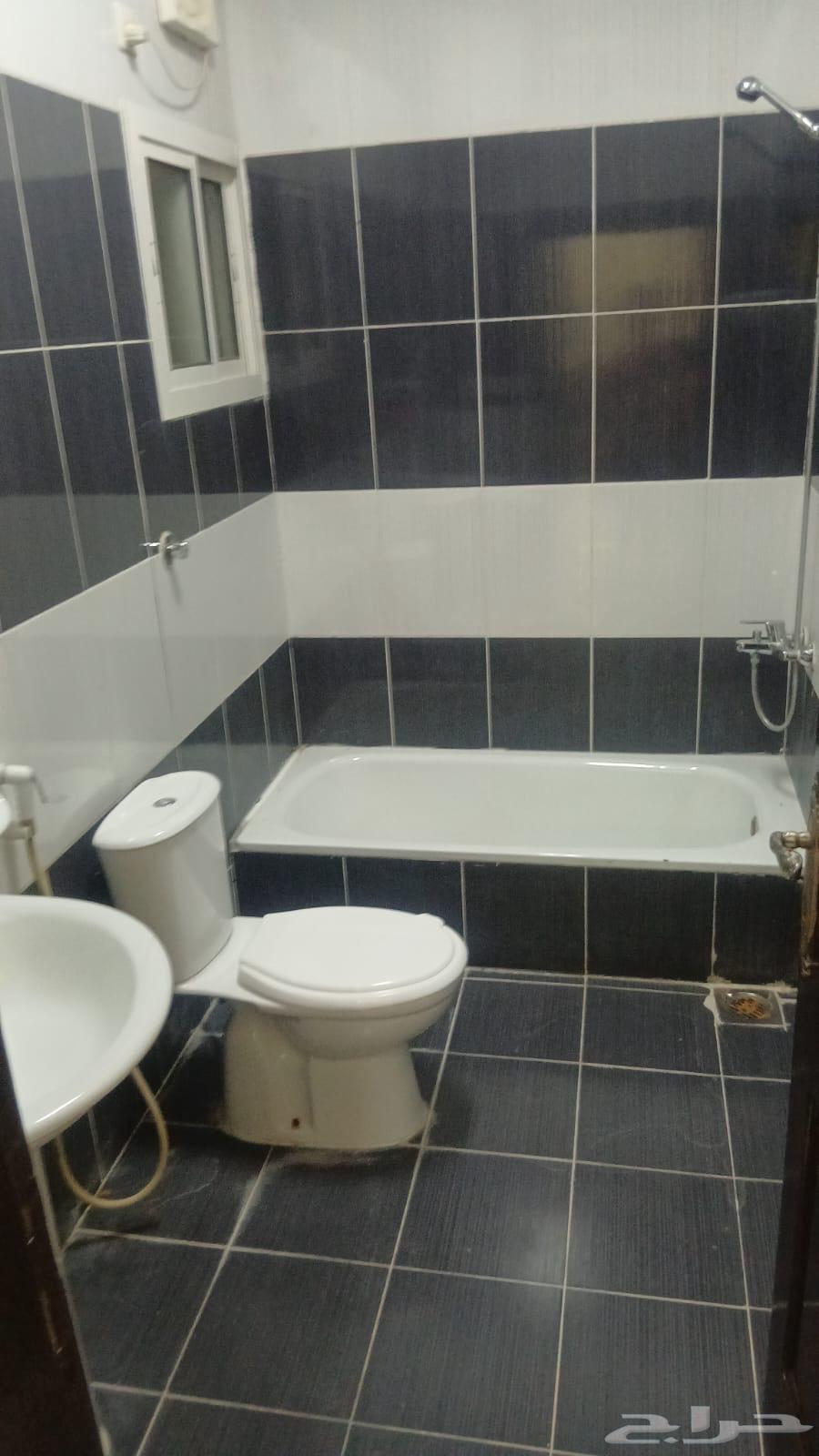 شقة 30 غرف في بطحاء قريش 7