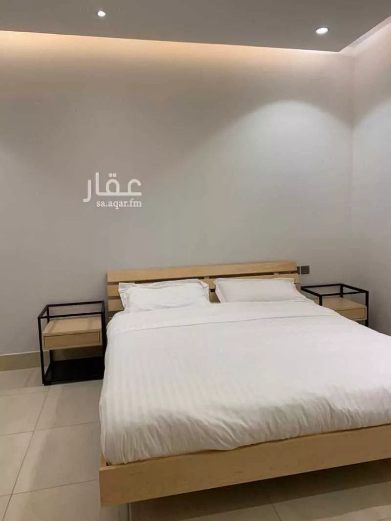 شقة 7 غرف في الملقا 29