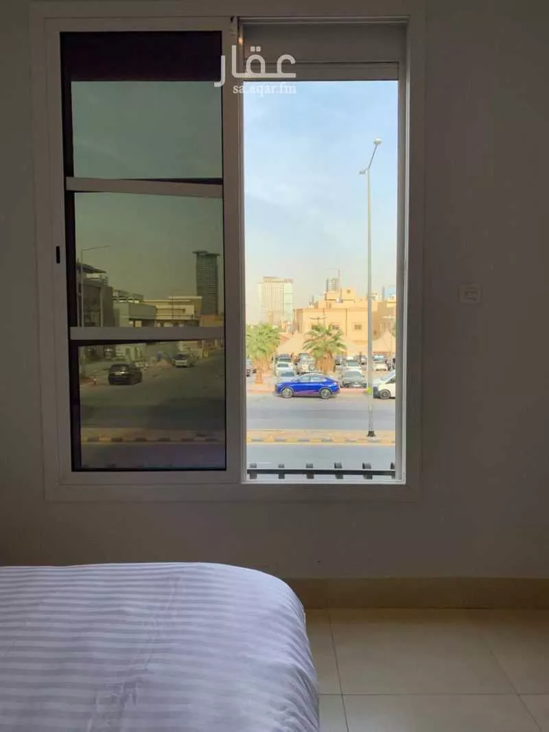 شقة 7 غرف في الملقا 30