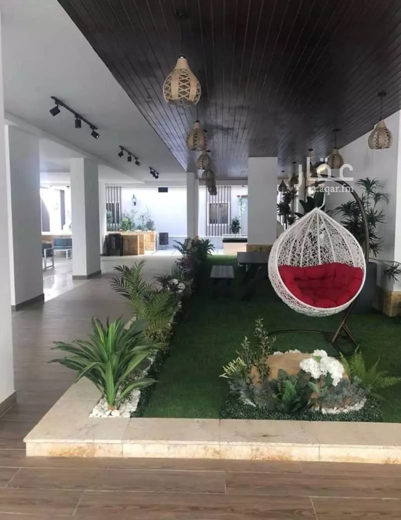 شقة 7 غرف في الملقا 7