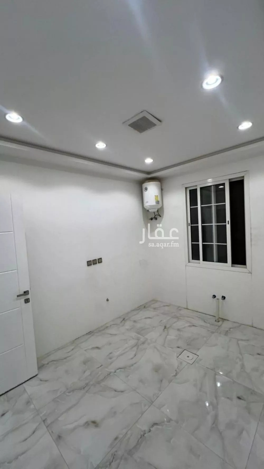 3 bedroom floor in Al Aridh 2