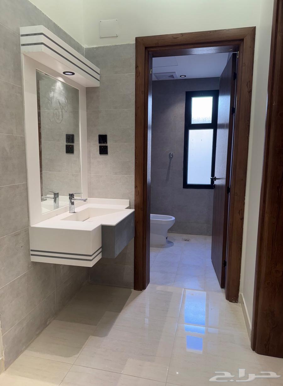 شقة 7 غرف في الرانوناء 6