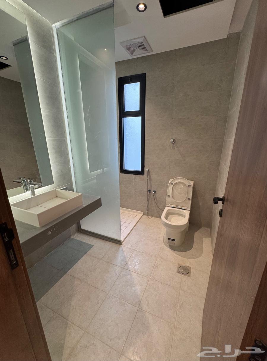 شقة 7 غرف في الرانوناء 7