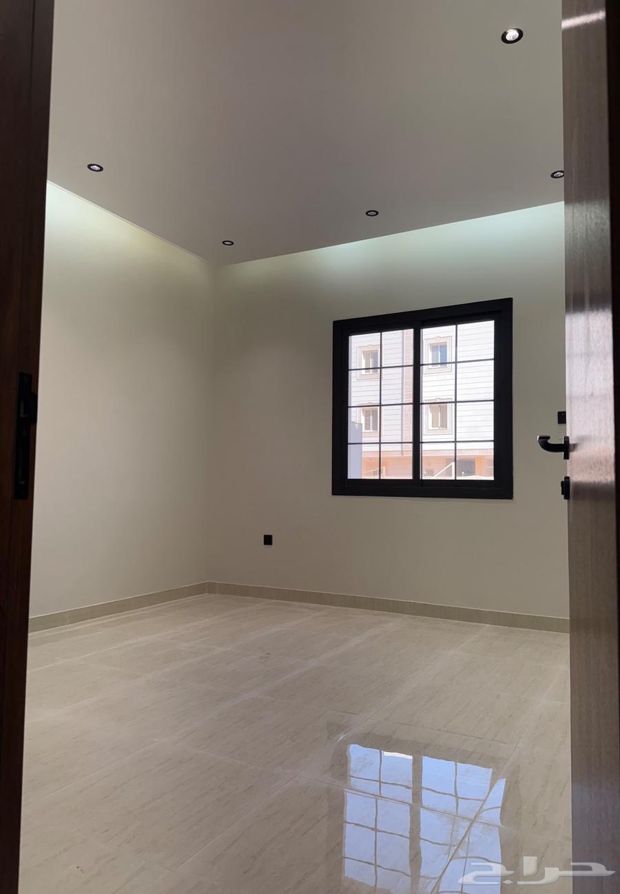 شقة 7 غرف في الرانوناء 8