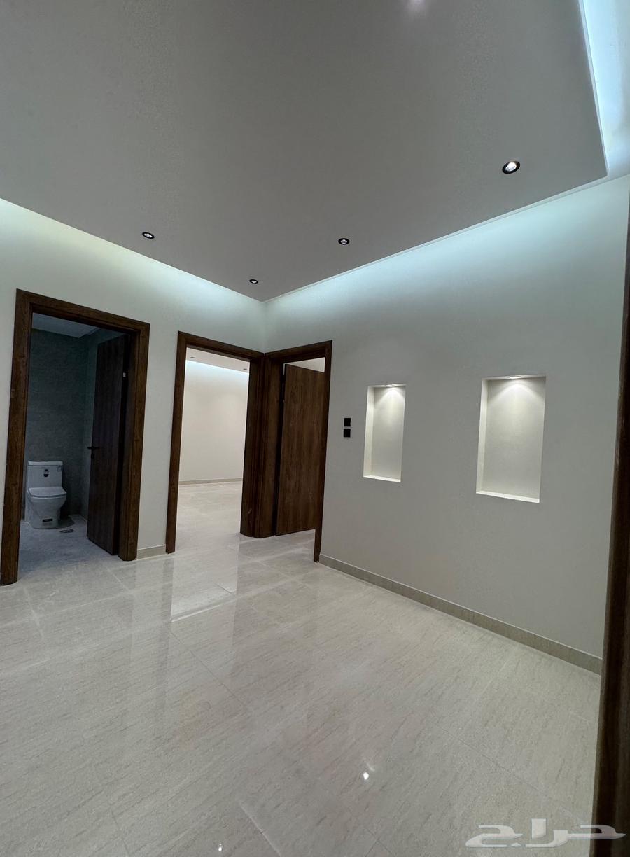 شقة 7 غرف في الرانوناء 10