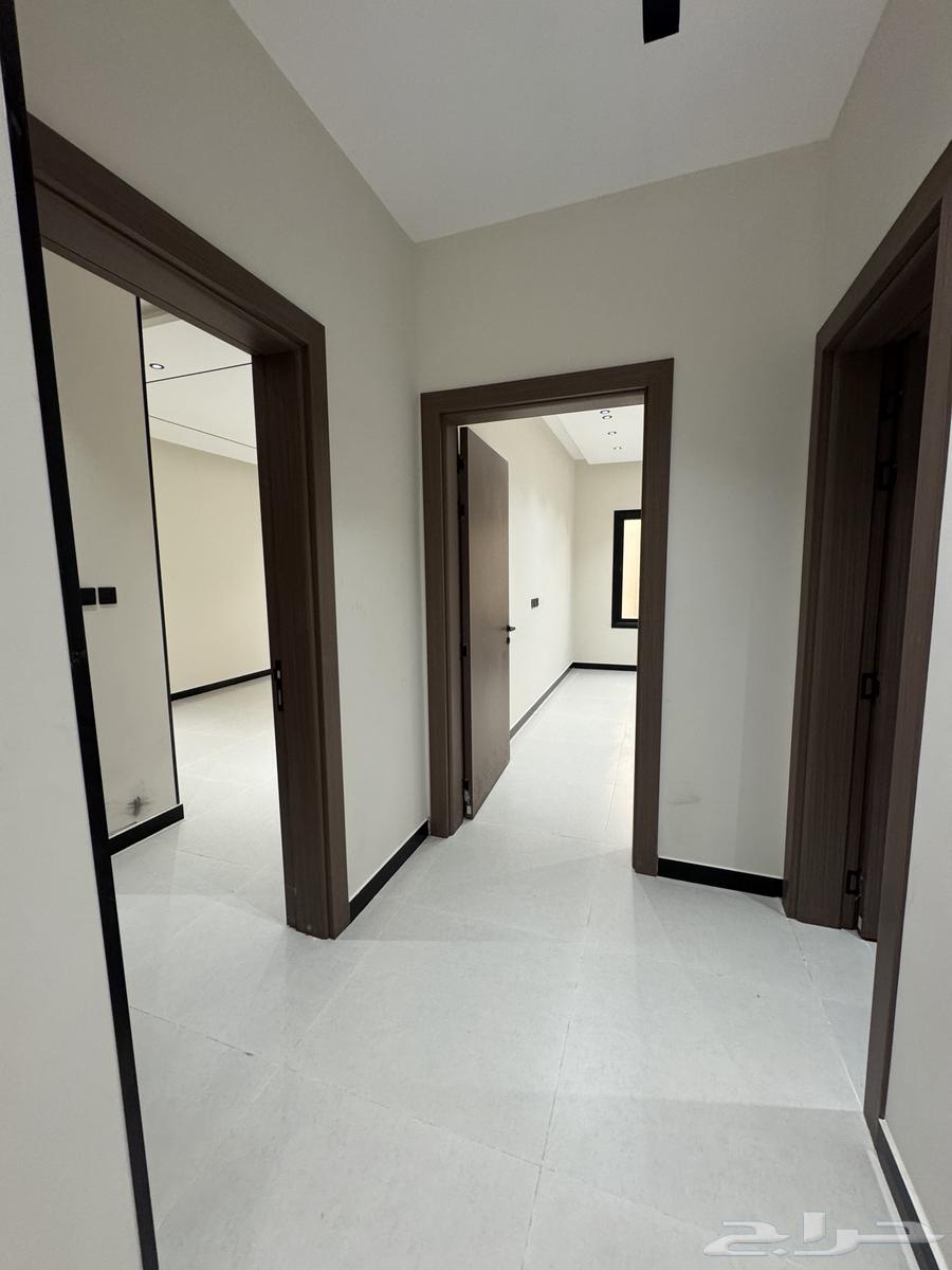 شقة 6 غرف في شوران 20