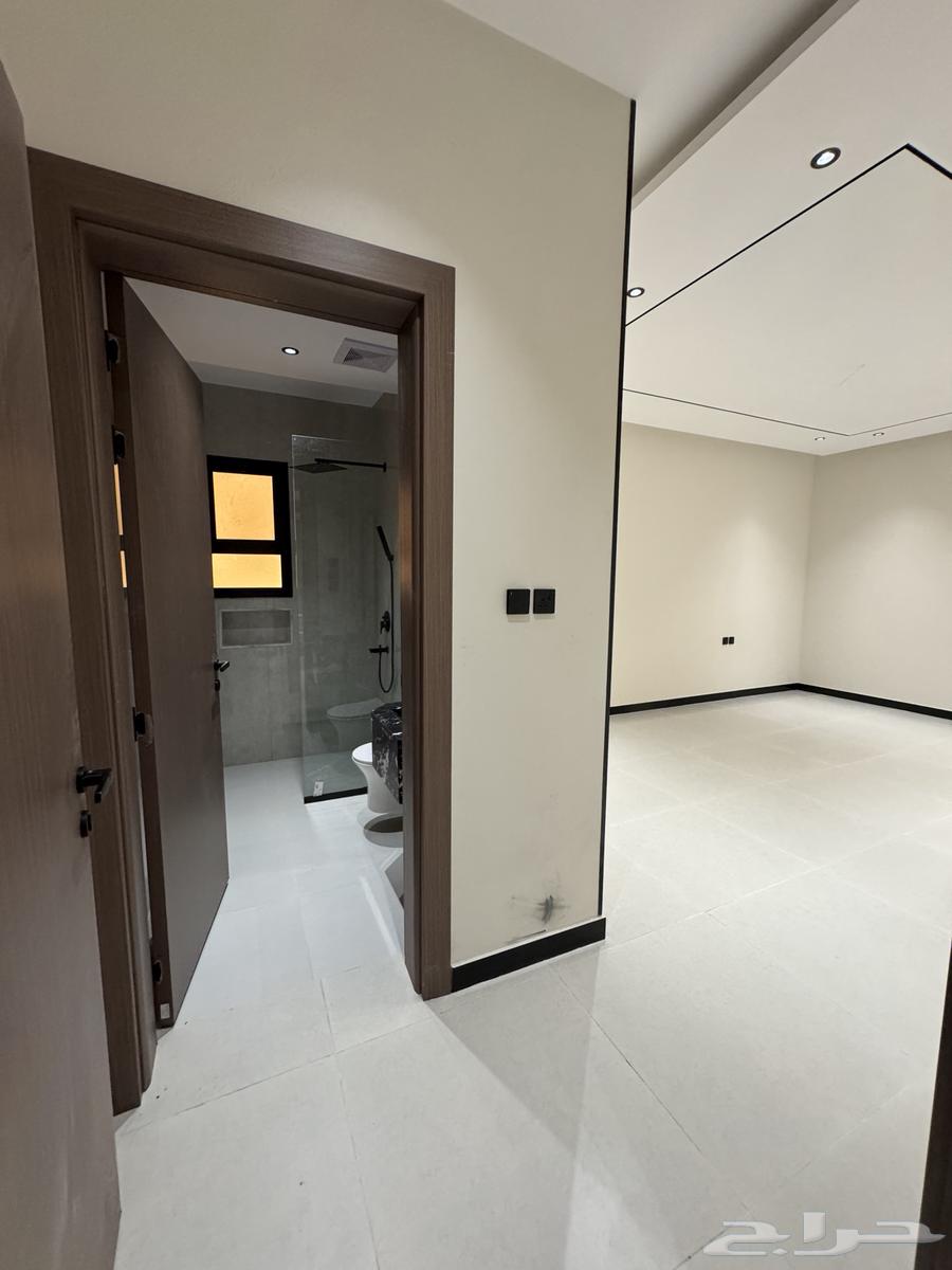 شقة 6 غرف في شوران 21