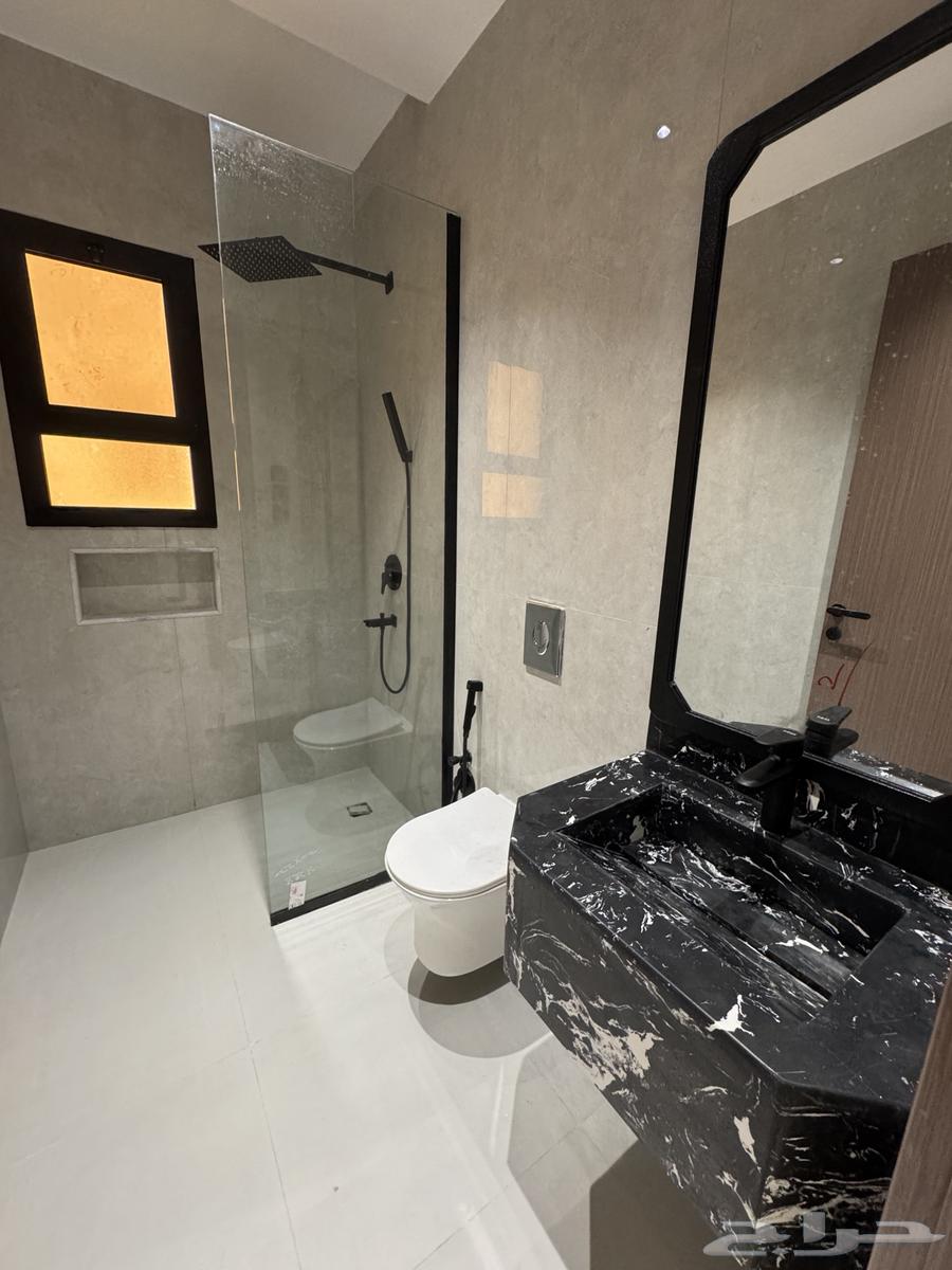 شقة 6 غرف في شوران 22