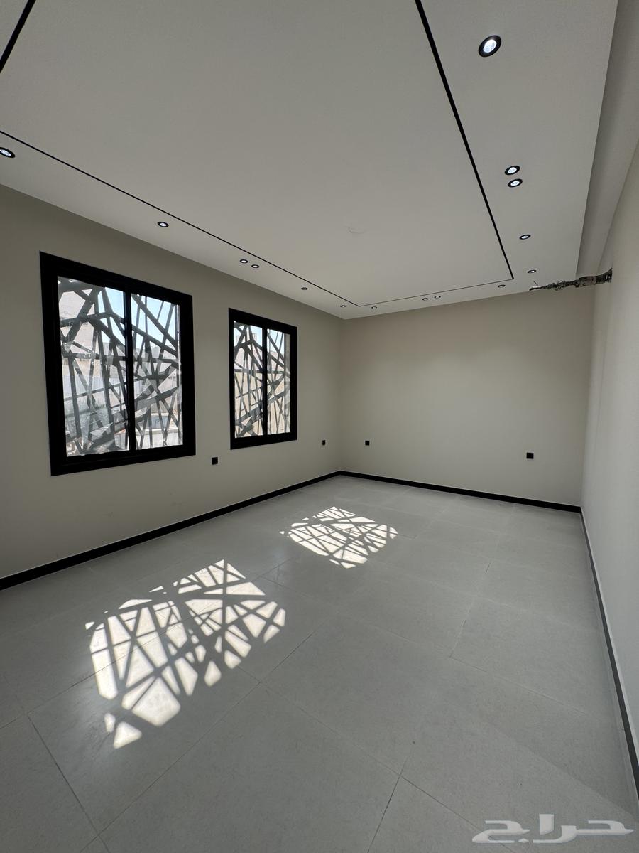 شقة 6 غرف في شوران 32