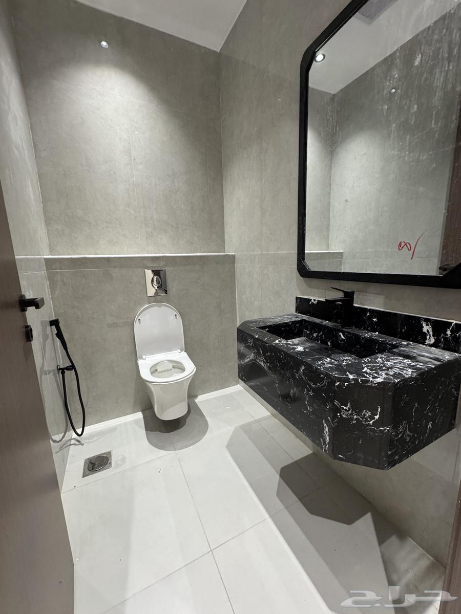 شقة 6 غرف في شوران 39