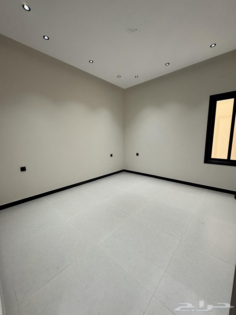 شقة 6 غرف في شوران 44