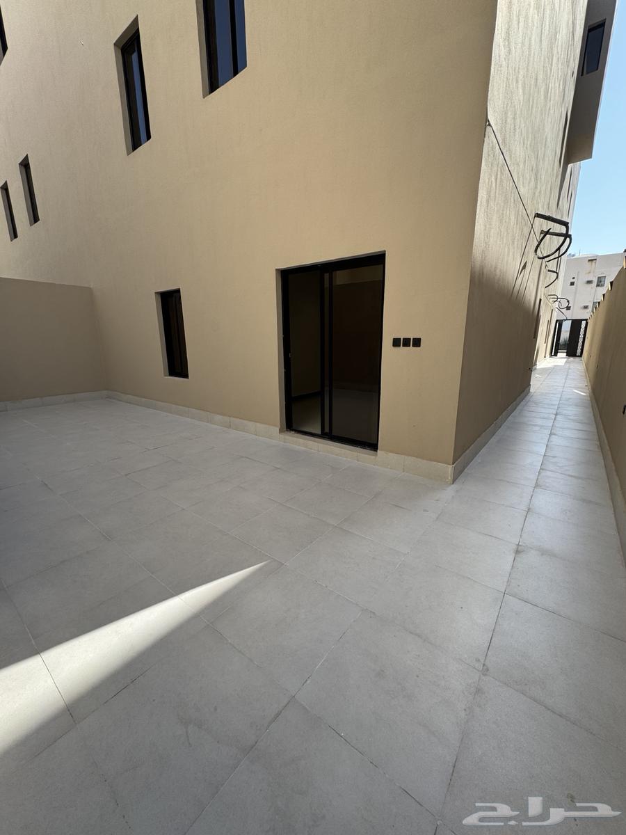 شقة 6 غرف في شوران 51