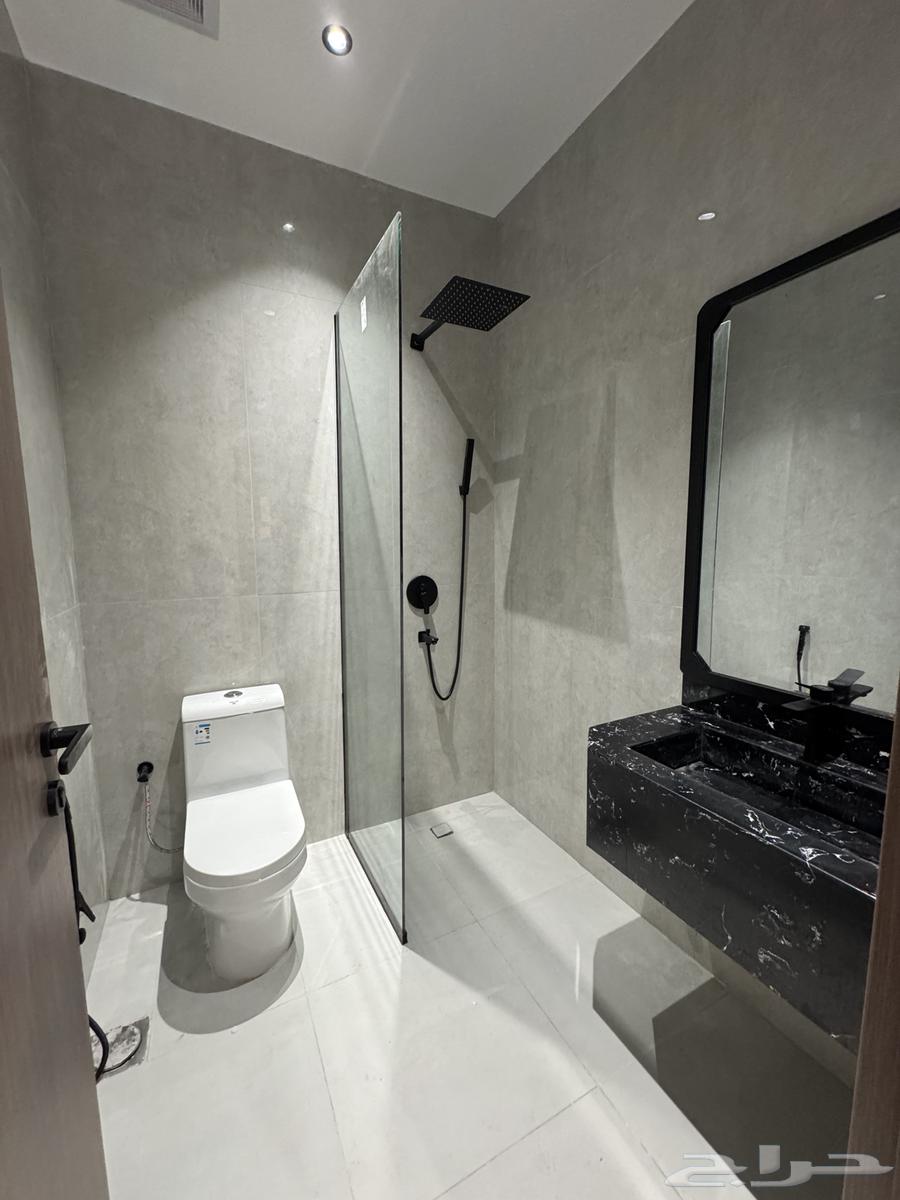 شقة 6 غرف في شوران 54