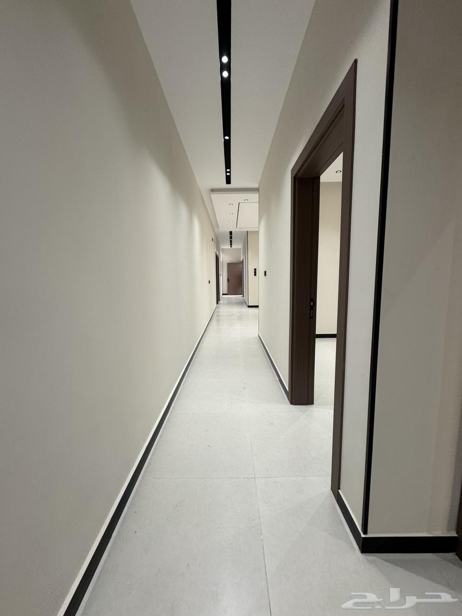 شقة 6 غرف في شوران 55