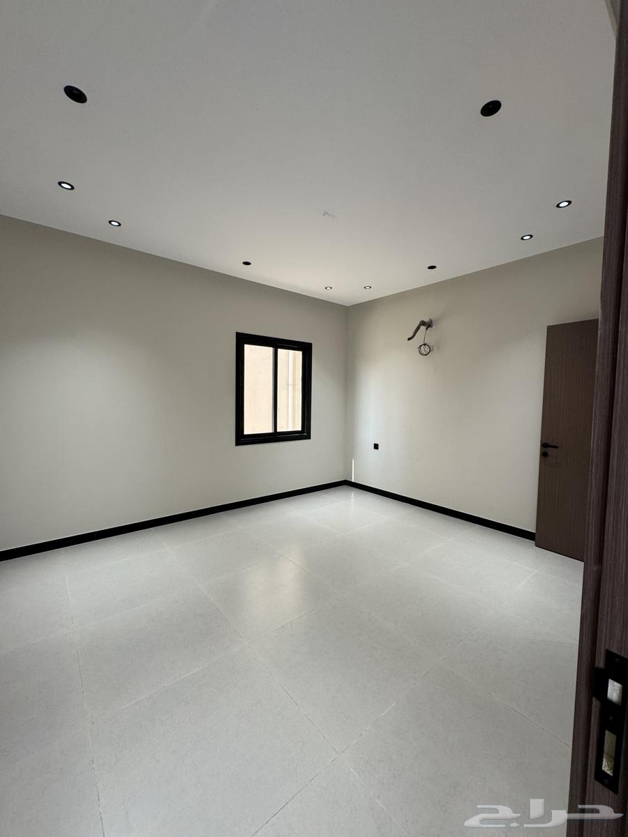 شقة 6 غرف في شوران 7