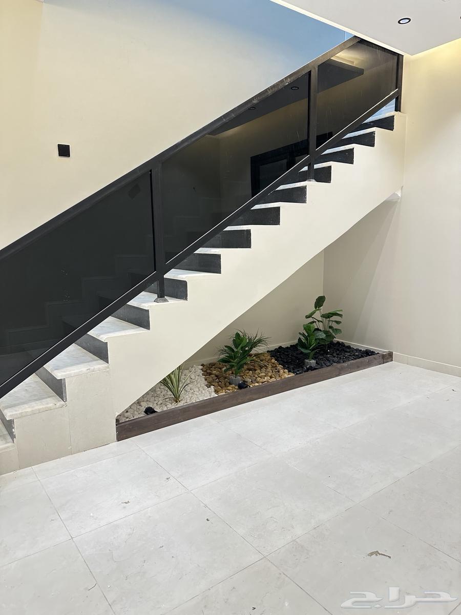 شقة 5 غرف في الرانوناء 2