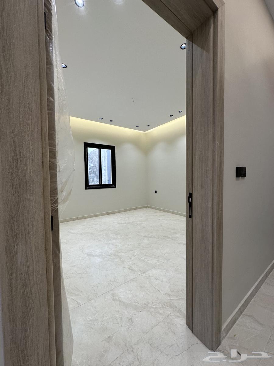 شقة 5 غرف في الرانوناء 5