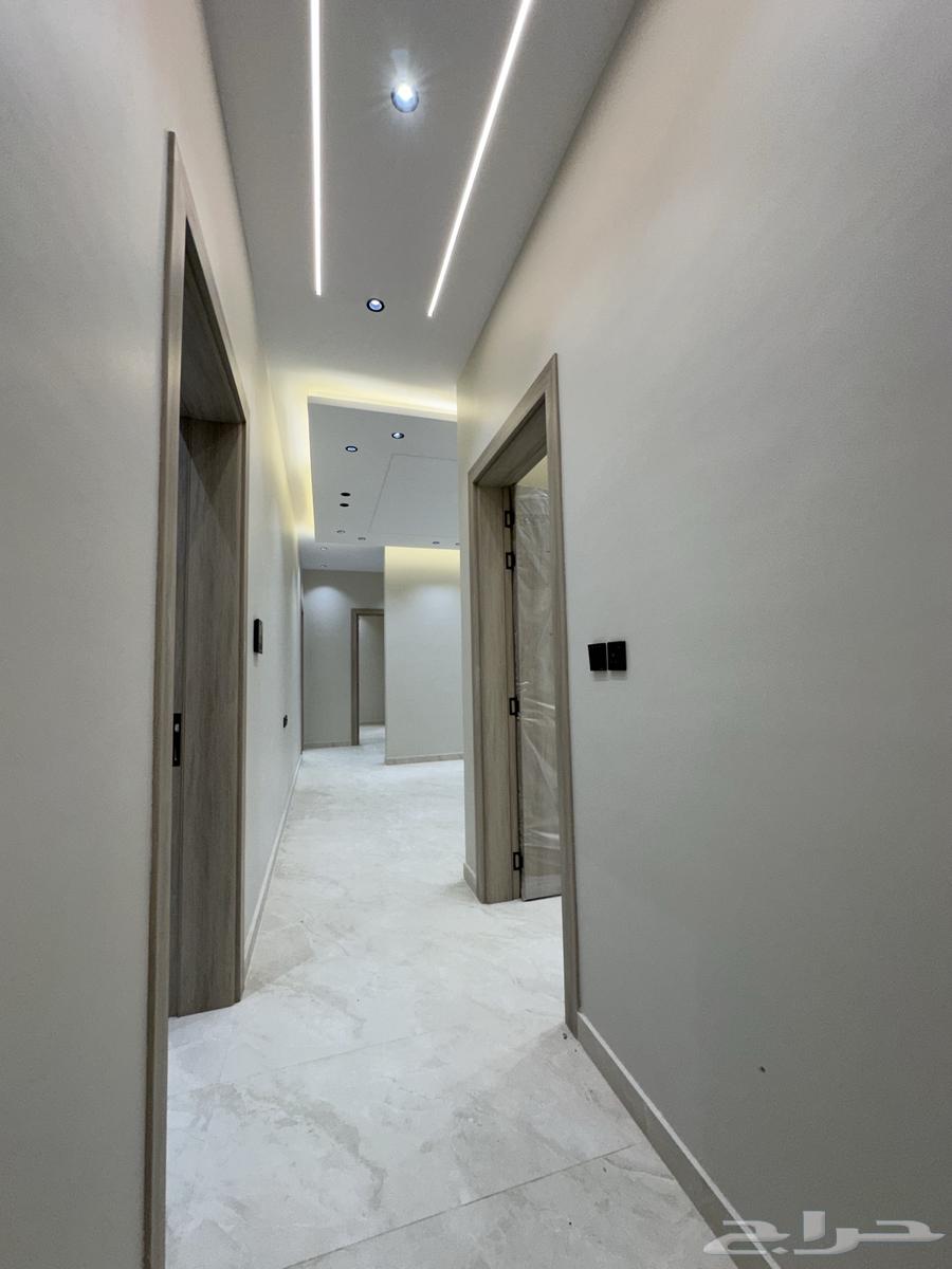 شقة 5 غرف في الرانوناء 8