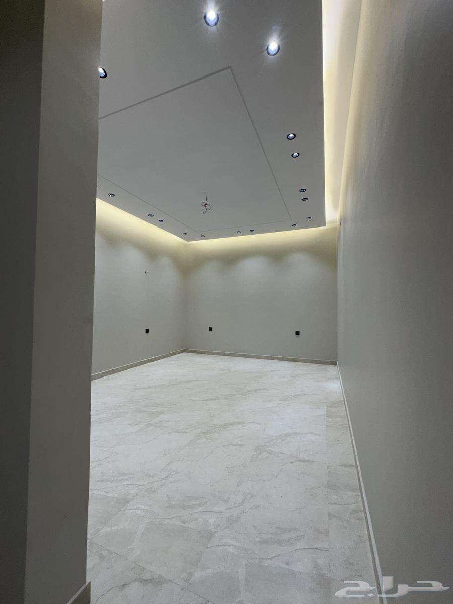 شقة 5 غرف في الرانوناء 9