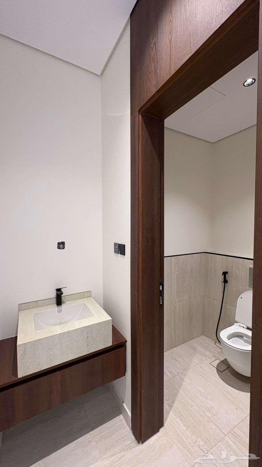 شقة 4 غرف في عين الخيف 9