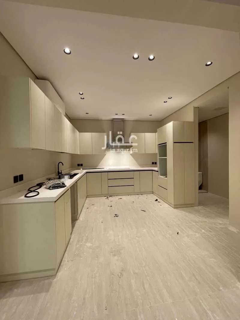 170 sqm building in Umm Al Hamam Al Gharbi 4