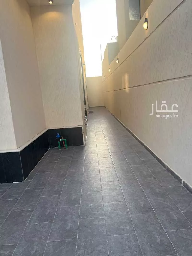 6 bedroom villa in Al Farouq 2