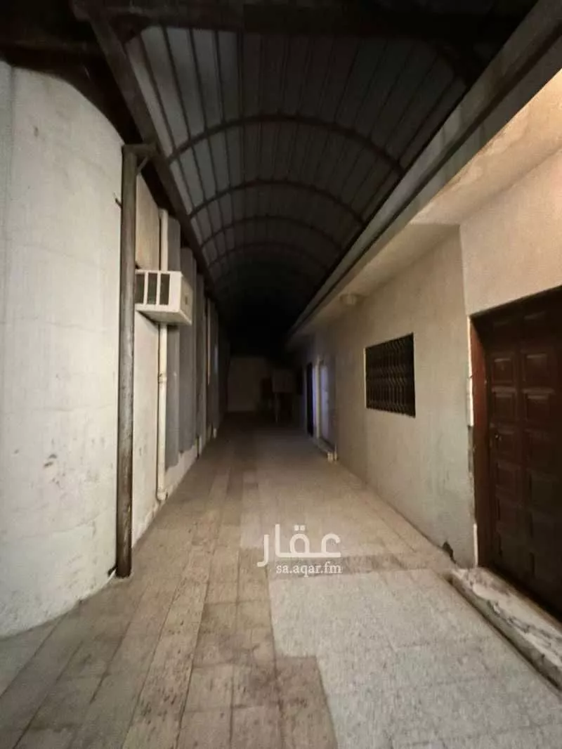 فيلا 10 غرف في الشفا 4