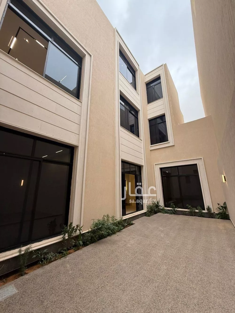 فيلا 6 غرف في المهدية 4