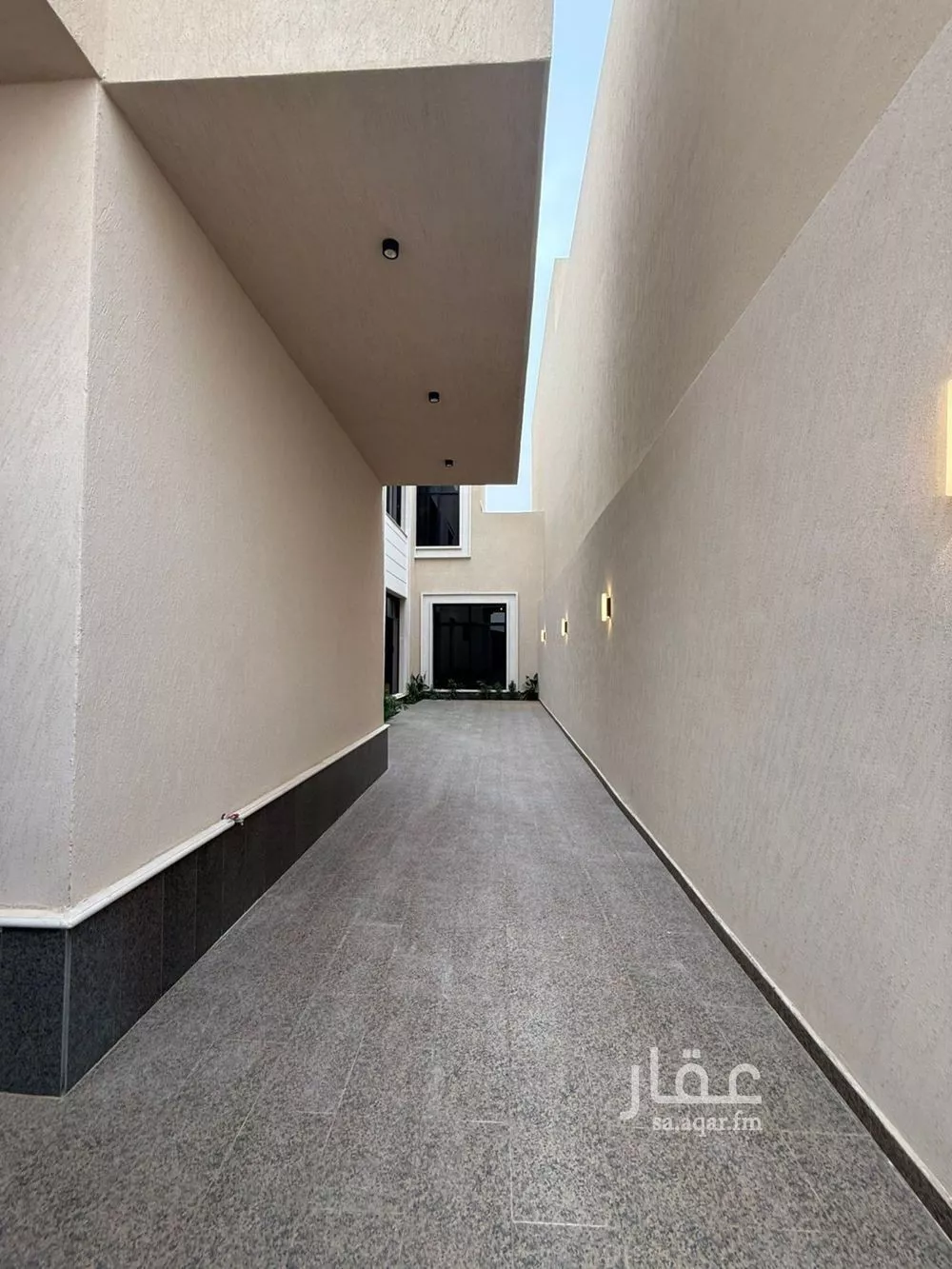 فيلا 6 غرف في المهدية 5