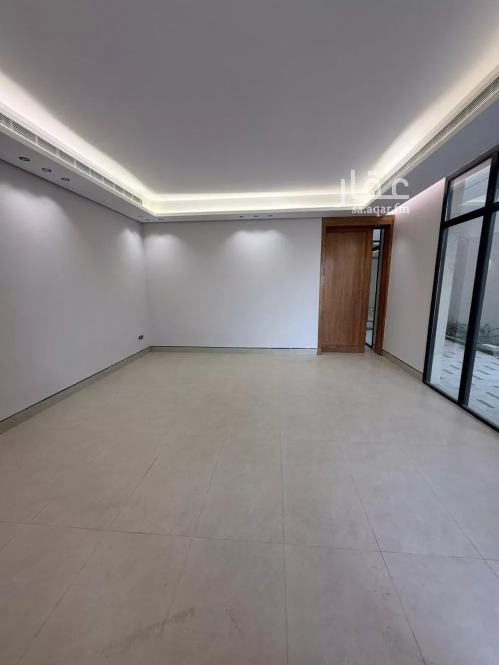 فيلا 6 غرف في المهدية 5