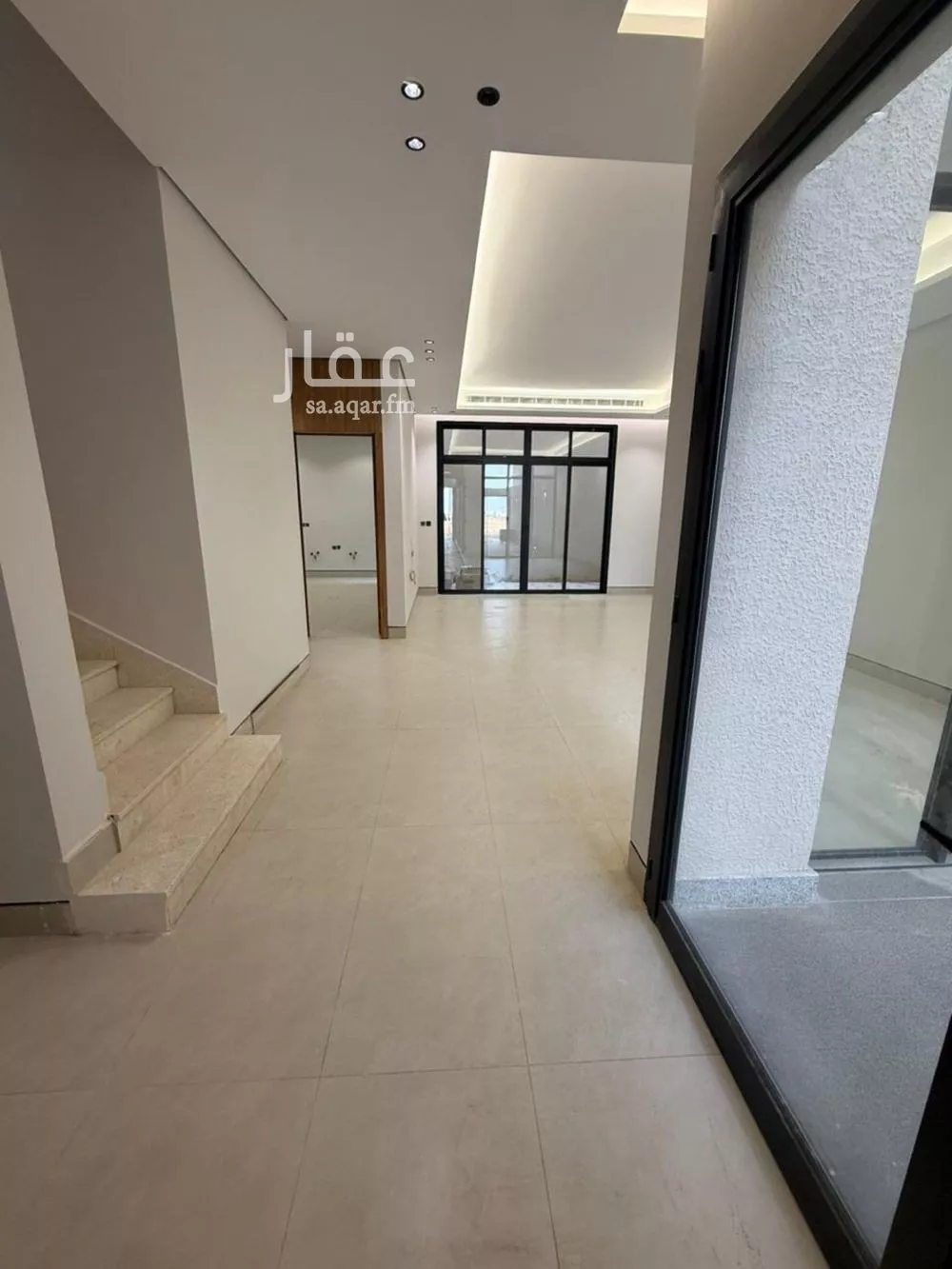 فيلا 6 غرف في المهدية 10