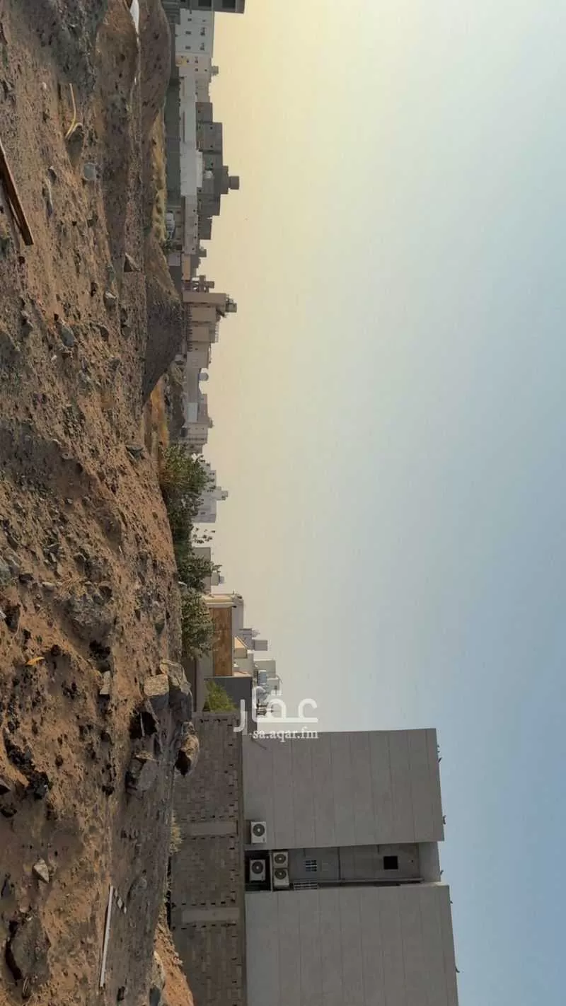 أرض 900 م² في الملك فهد 2