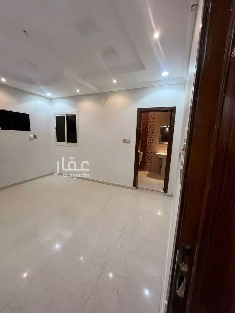 شقة 4 غرف في الزاهر 3