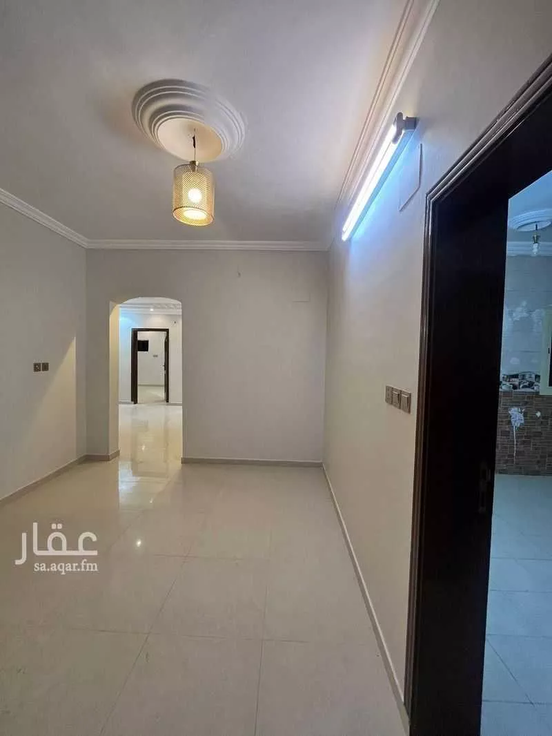 شقة 4 غرف في الزاهر 5