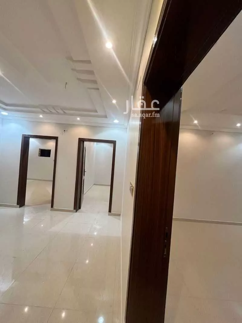 شقة 4 غرف في الزاهر 6