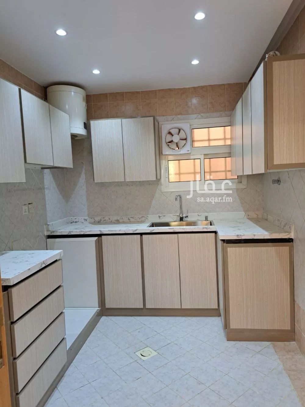 3 bedroom apartment in Al Ghadir 3