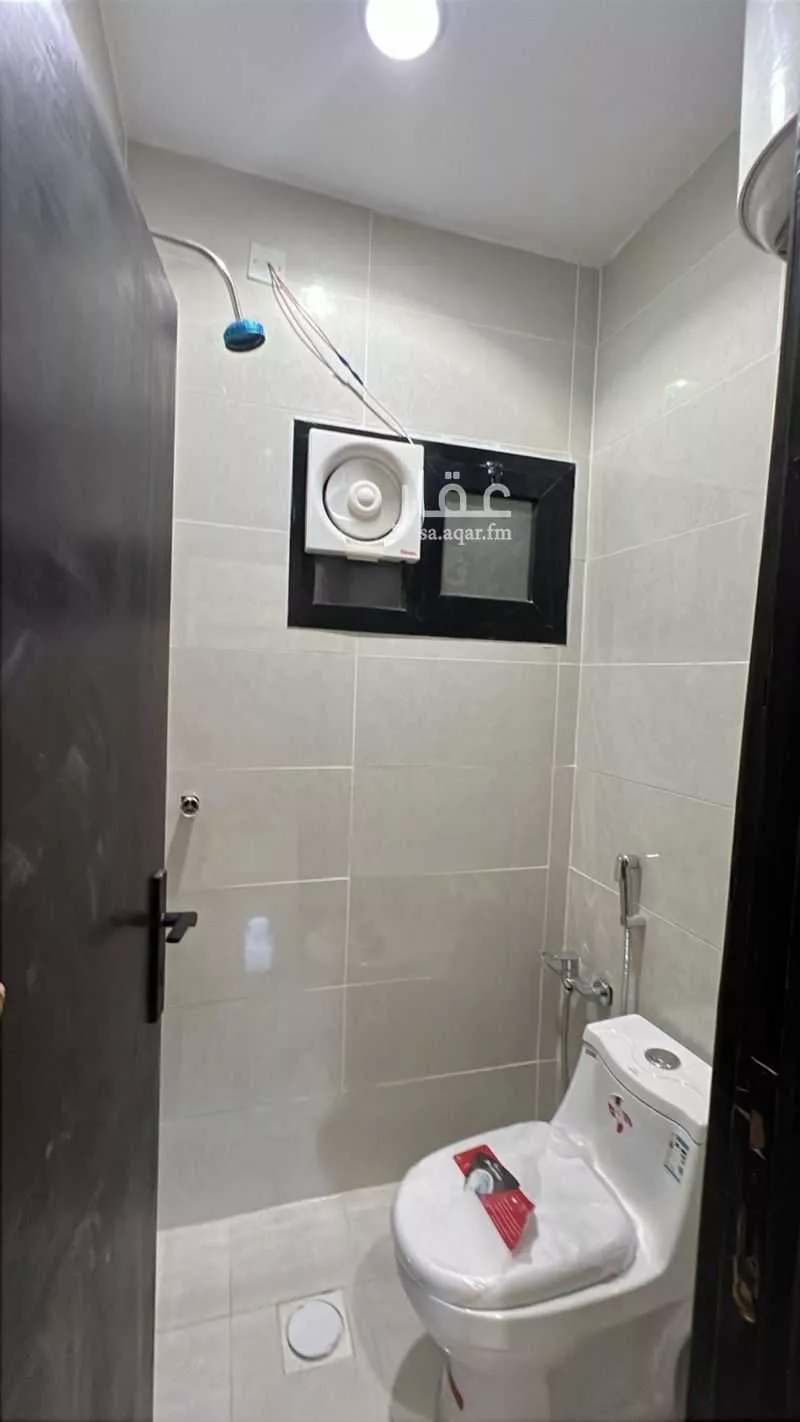 عمارة 232 م² في منفوحة 15