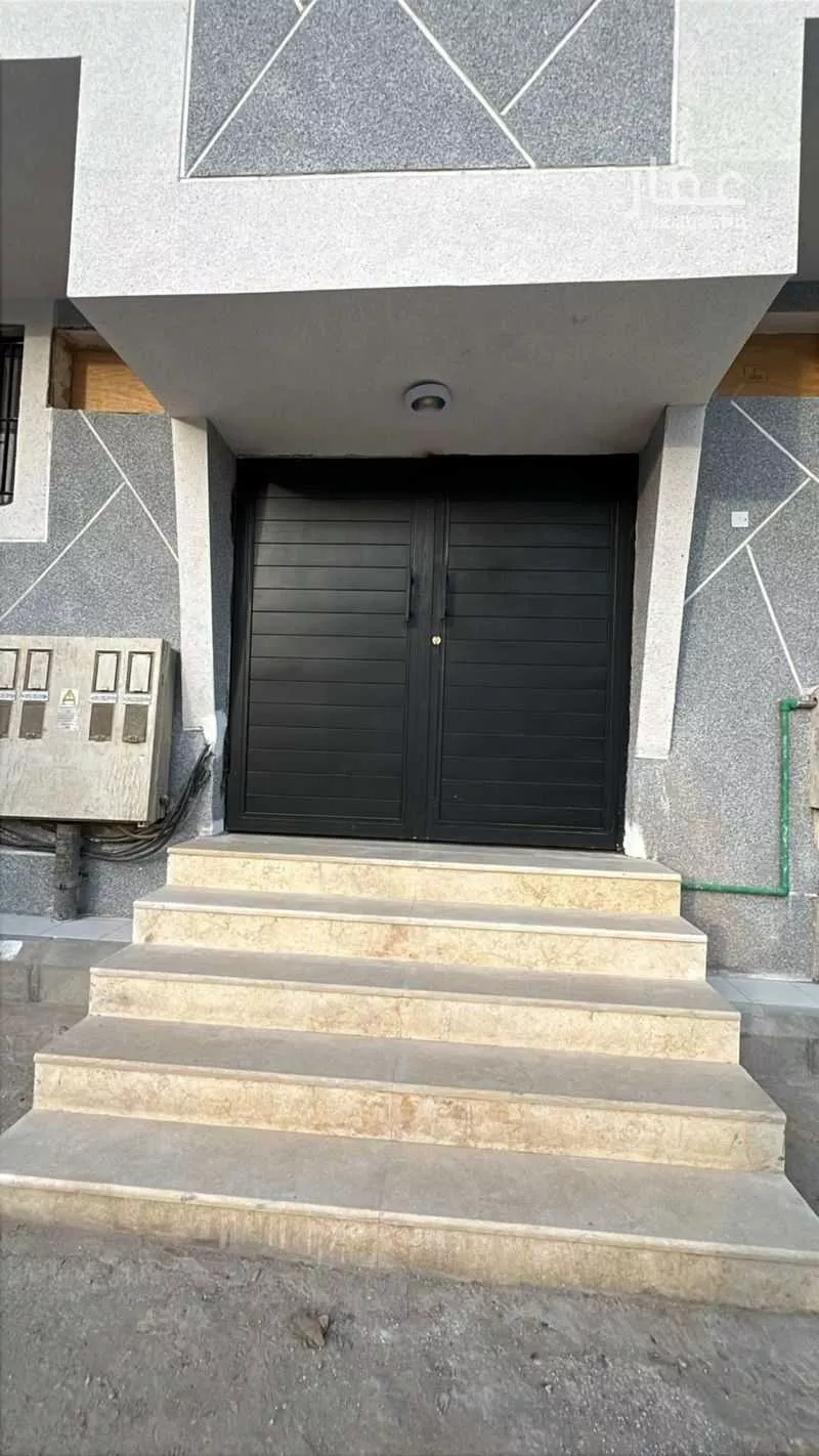 عمارة 232 م² في منفوحة 18