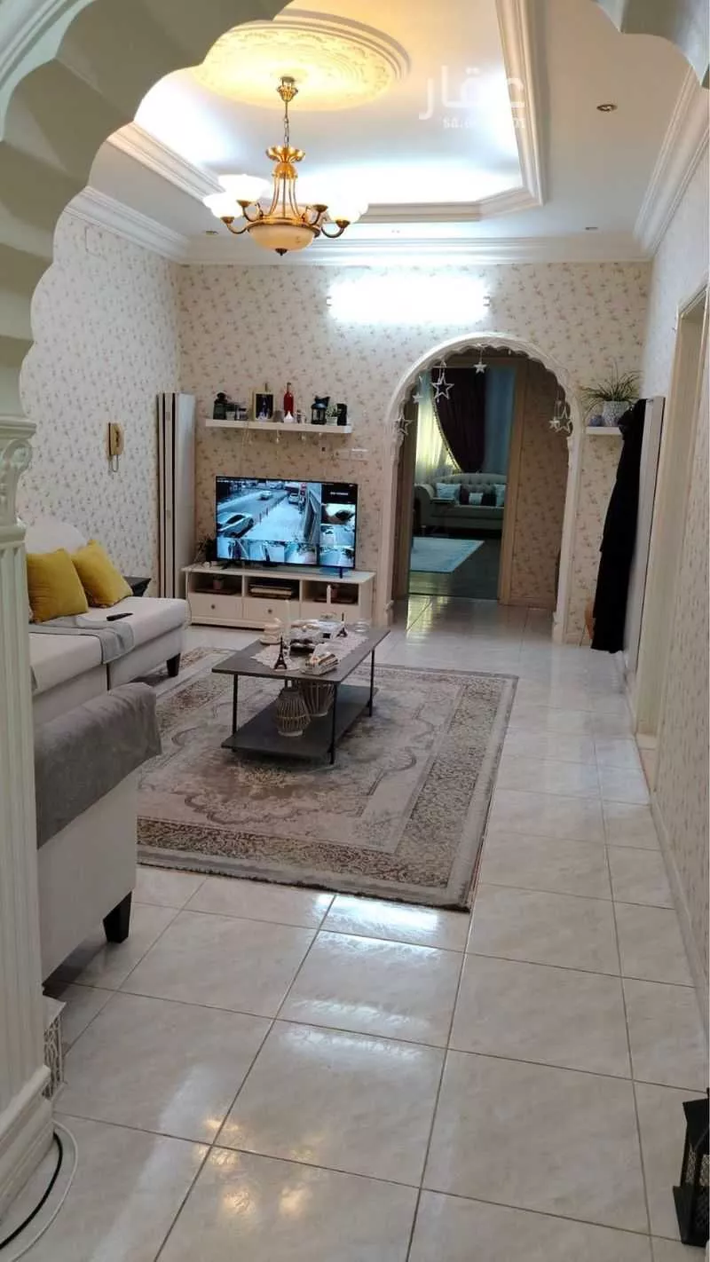 عمارة 680 م² في مشرفة 5