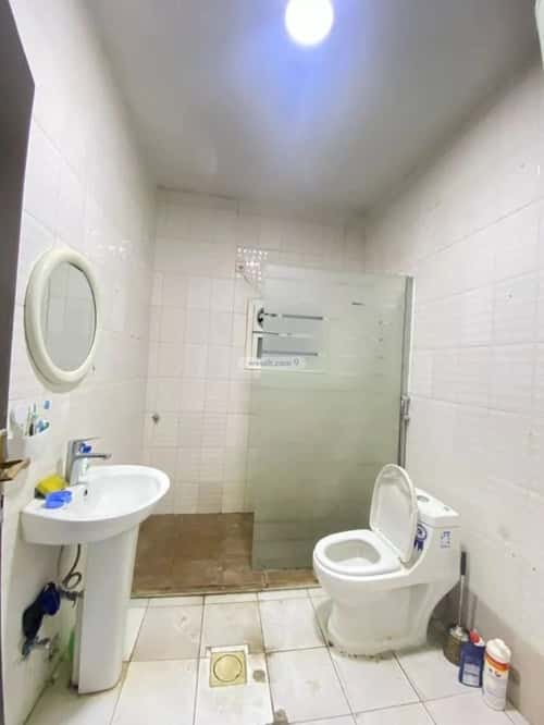 شقة 2 غرف في النزهة 6